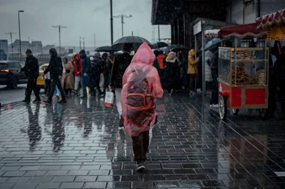 Cute Rainy Day Outfits: Stylish Rainy Day Fashion Trends