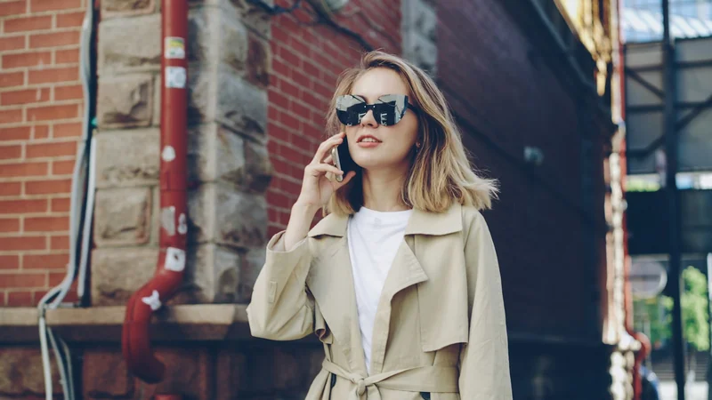 Spring Transition Outfits: Style Summer Clothes for Autumn