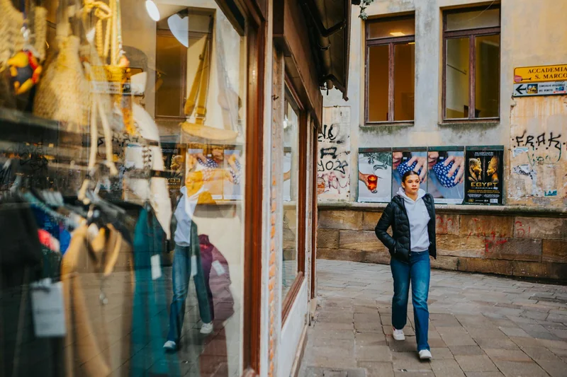 What Should I Wear Today Weather? Travel Outfit Ideas That Work