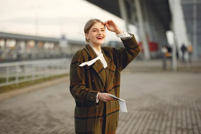 Looks de voyage irrésistibles : soyez la star de vos photos