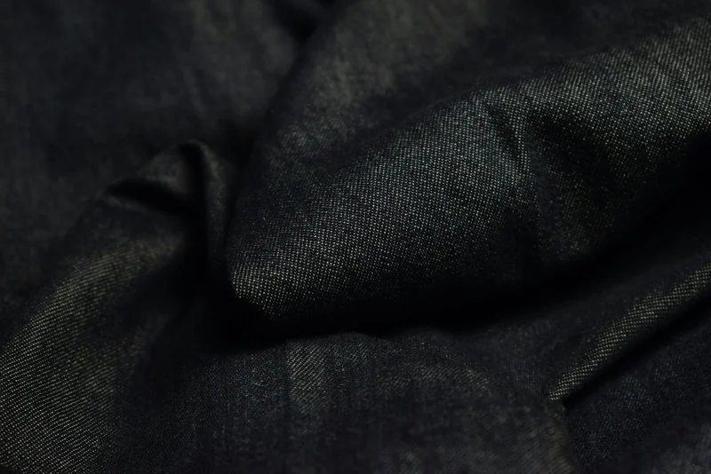 Que porter entre 15 et 20 °C : le look mi-saison idéal