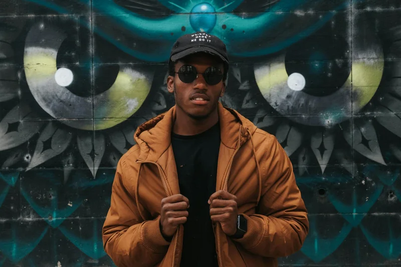 Cambio di stagione senza stress: come vestirsi tra mattine fresche