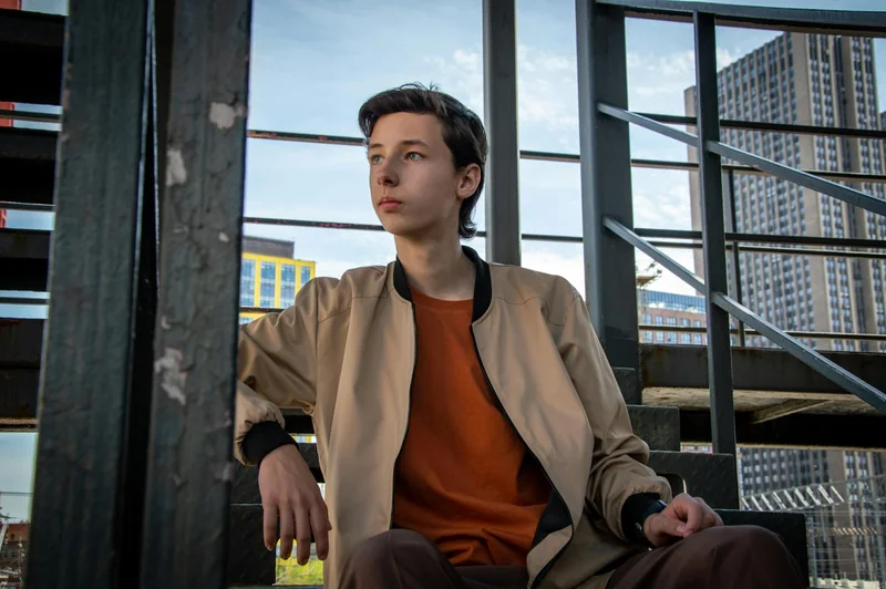 Cosa indossare con 15-20 gradi: outfit perfetti mezza stagione