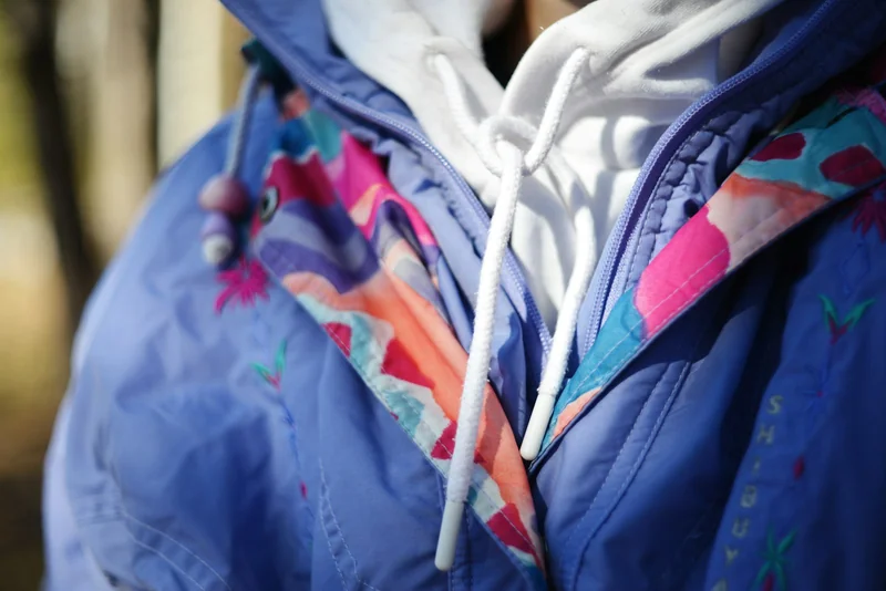 Az Eşya Çok Stil: Değişken Havalarda Akıllı Bavul Rehberi