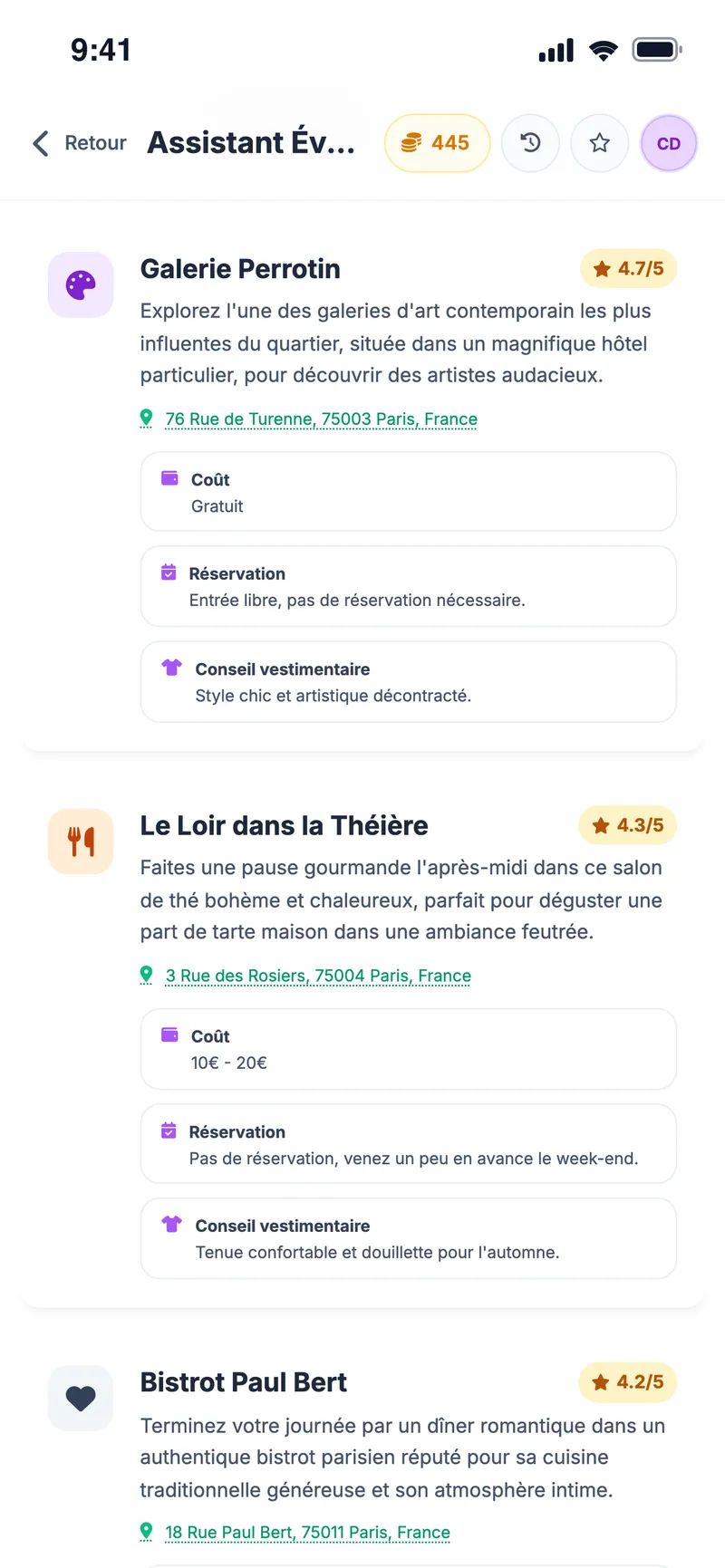 Cartes d'une galerie, d'un salon de thé et d'un bistrot avec adresse, horaires et conseil vestimentaire